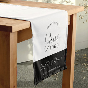 Chemin De Table Court Enseigne élégante et moderne de l'entreprise pour