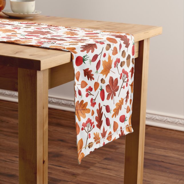 Chemin De Table Court Feuilles d'automne et baies Motif Thanksgiving (In Situ)