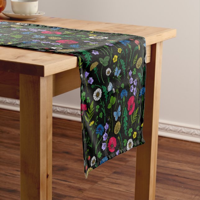 Chemin De Table Court Fleurs sauvages en noir (In Situ)