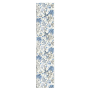 Chemin De Table Court Floral bleu scintillant sur le blanc d'hiver