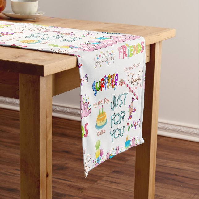 Chemin De Table Court Heureux Anniversaire amis Famille Courte Table Run (In Situ)