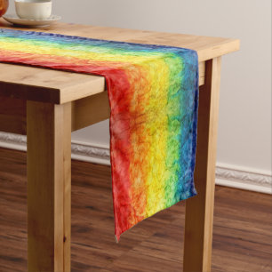 Chemin De Table Court Le drapeau tie-dyé de SlipperyJoe arc-en-ciel pres