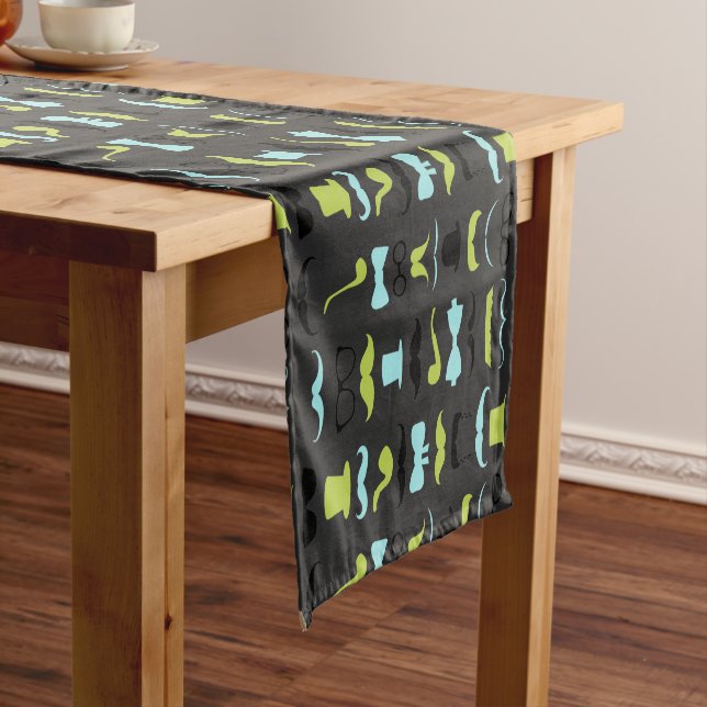 Chemin De Table Court Little Man Hipster Mustache fête d'anniversaire (In Situ)