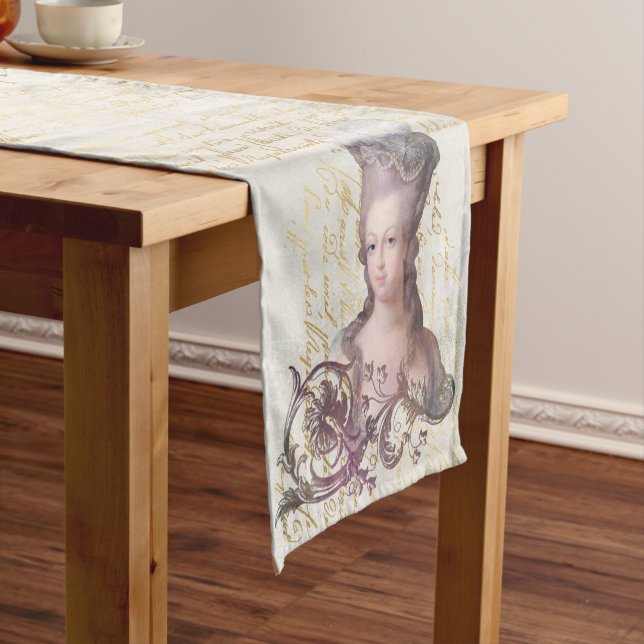 Chemin De Table Court Marie Antoinette & script français Table Runner (In Situ)