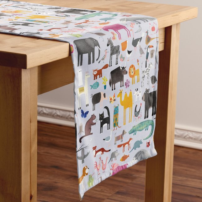 Chemin De Table Court Ménagerie animale (Fun animal menagerie with wild, safari, zoo and pet animals and birds pattern table runner)