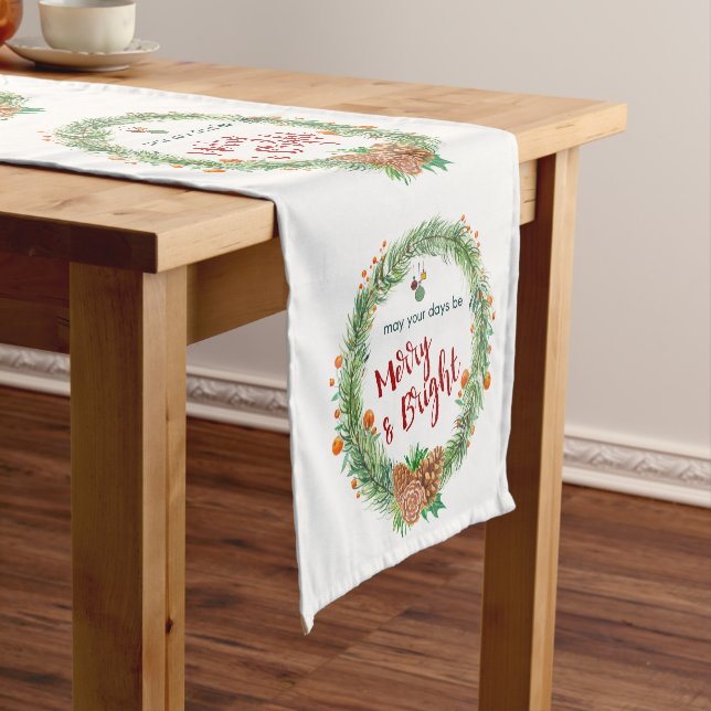 Chemin De Table Court Merry & Bright Christmas Wreath (In Situ)