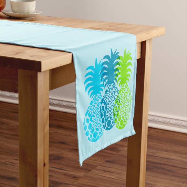Chemin De Table Court Momona Pineapple Hawaiian Tropical (In Situ)