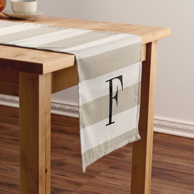 Chemin De Table Court Monogramme à rayures beiges | Ferme moderne (In Situ)