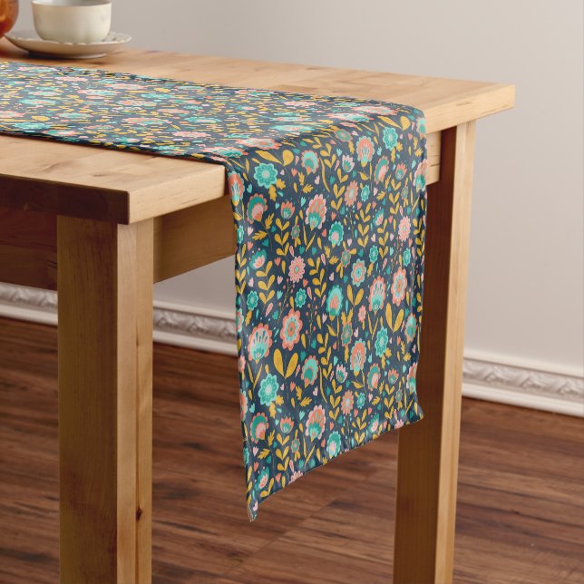 Chemin De Table Court Motif de fleur d'art populaire (In Situ)