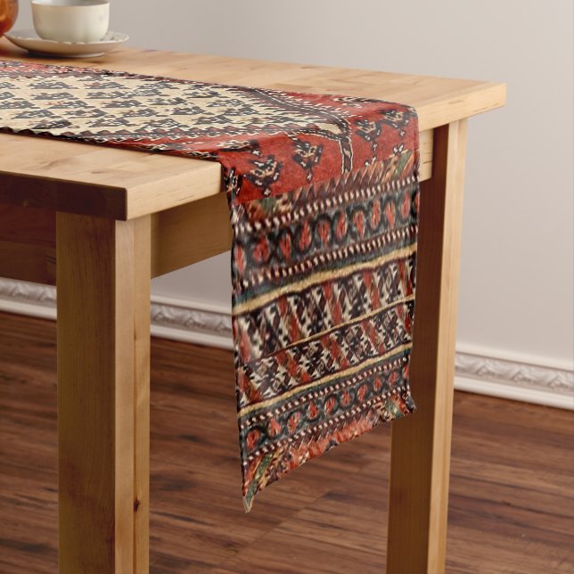Chemin De Table Court Motif rouge oriental (In Situ)