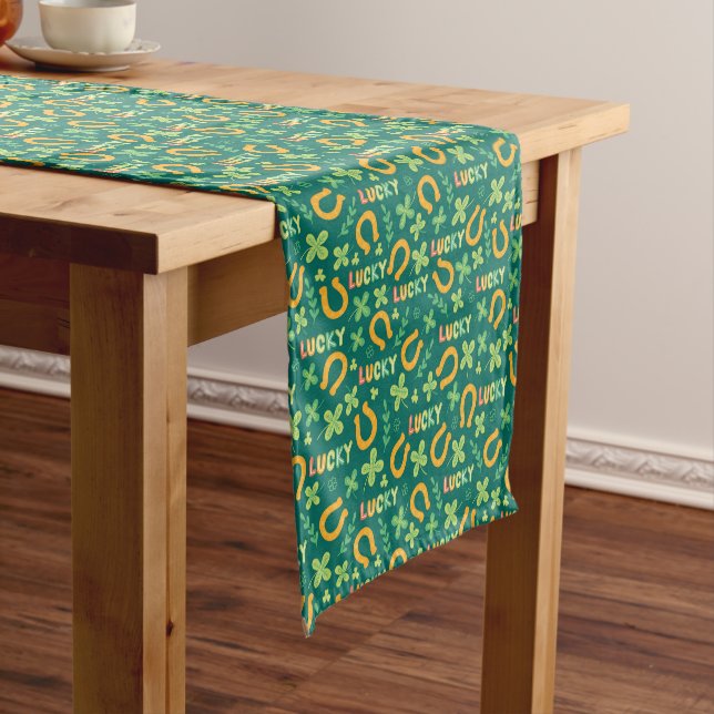 Chemin De Table Court Motif vert CHANCEUX irlandais (In Situ)