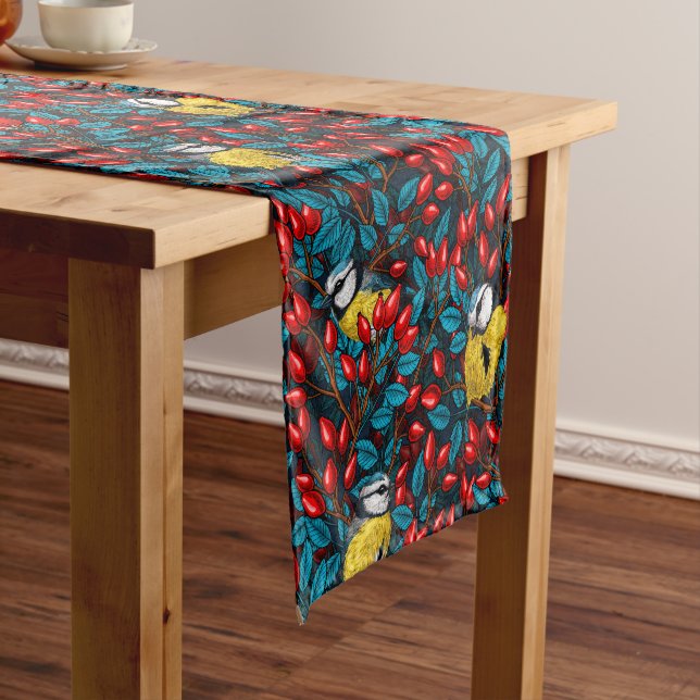 Chemin De Table Court Oiseaux et hanches roses de chien, bleu et rouge (In Situ)