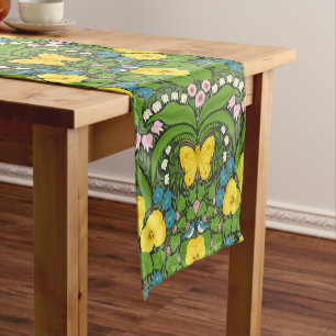 Chemin De Table Court Pansies jaunes, oiseaux et papillons