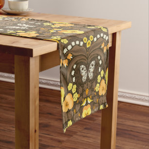 Chemin De Table Court Pansies jaunes, oiseaux et papillons