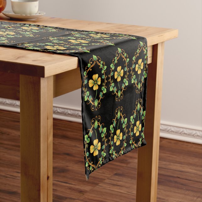 Chemin De Table Court Runner table (In Situ)