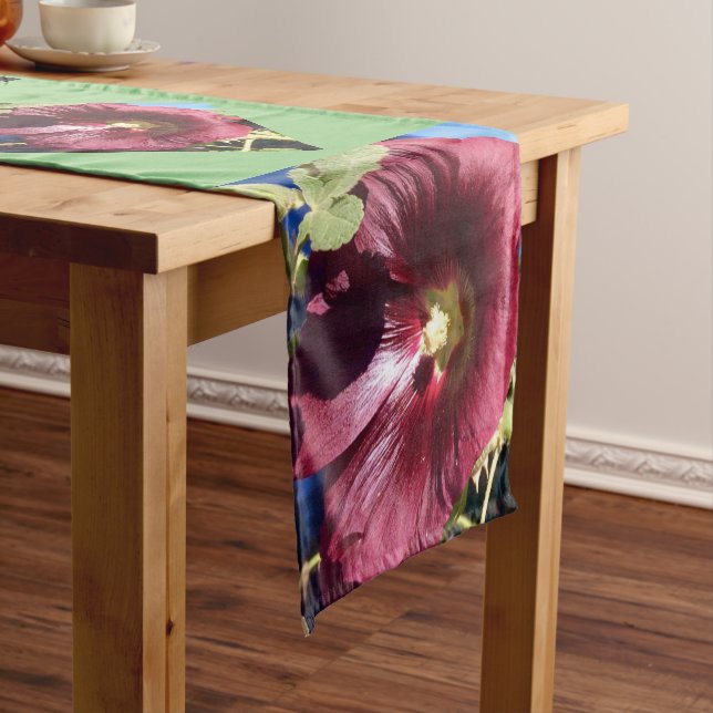 Chemin De Table Court Runner table Holly Hock (In Situ)