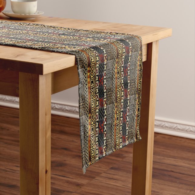 Chemin De Table Court Style Africain Abstrait Conception de tissu de bou (In Situ)