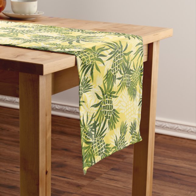 Chemin De Table Court Tropical hawaïen de Camo d'ananas (In Situ)