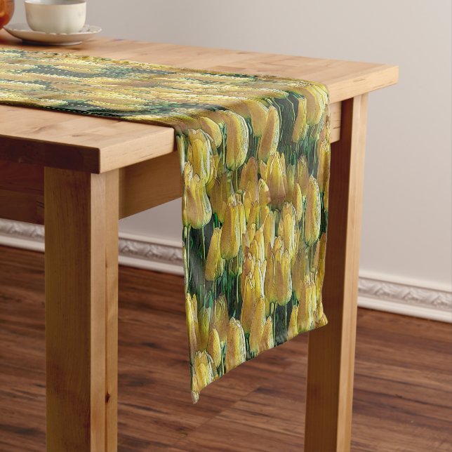 Chemin De Table Court Tulips Sunshine Yellow (In Situ)
