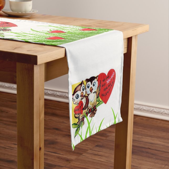 Chemin De Table Court Valentines Owl, coureur de nappes (In Situ)
