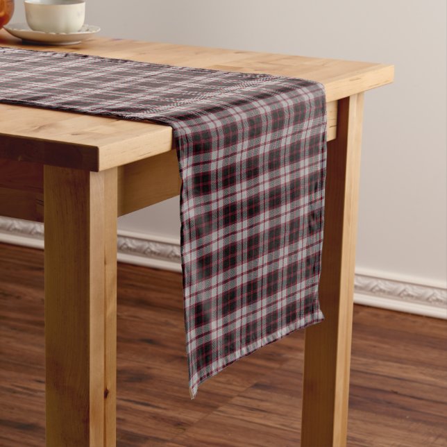 Chemin De Table Court Vieux plaid de tartan écossais de MacPherson de (In Situ)