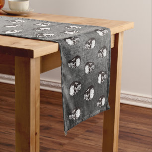Chemin De Table Long Crâne noir et blanc Halloween