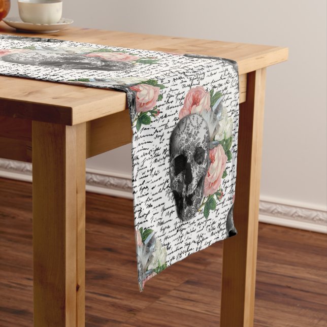 Chemin De Table Long Crânes et roses roses roses (In Situ)