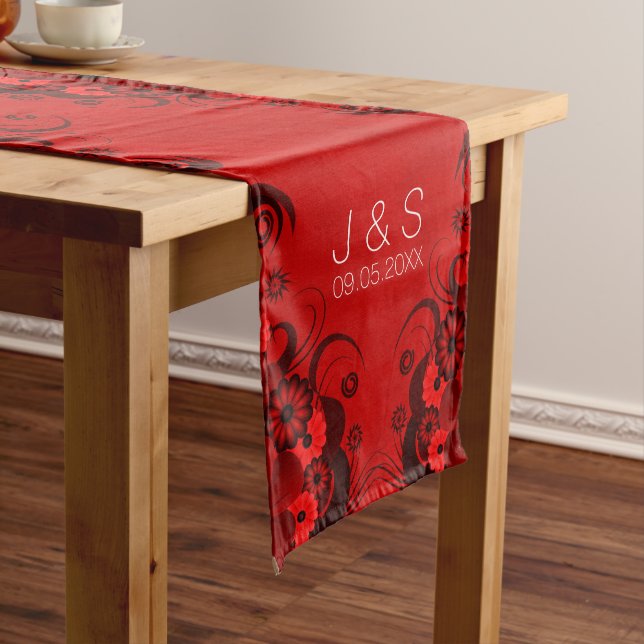 Chemin De Table Long Floral Rouge gothique 16 x 108 Coureurs de table (In Situ)