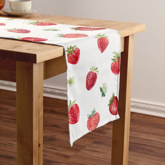 Chemin De Table Moyen Aquarelle Fruits fraises et fleurs fraises (In Situ)