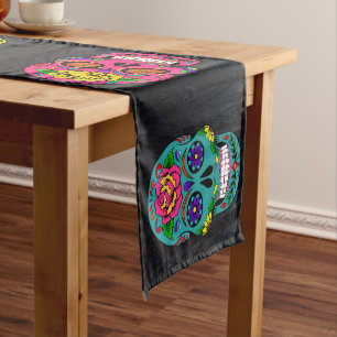 Chemin De Table Moyen Día de los Muertos Crânes à sucre 16X90"