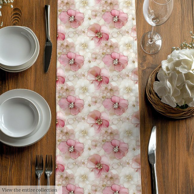 Chemin De Table Moyen Elegant pink flowers and gold table wrap design (Elegant pink flowers and gold table wrap design Medium Table Runner)