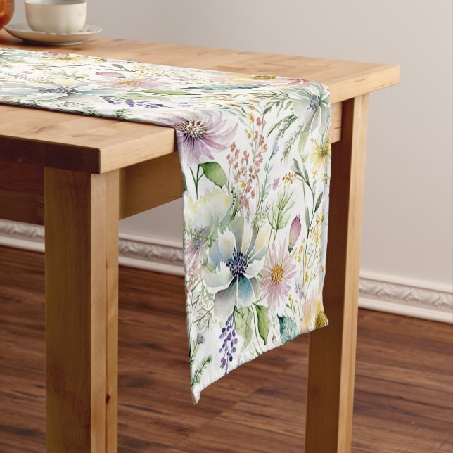 Chemin De Table Moyen Joli motif floral pastel (In Situ)