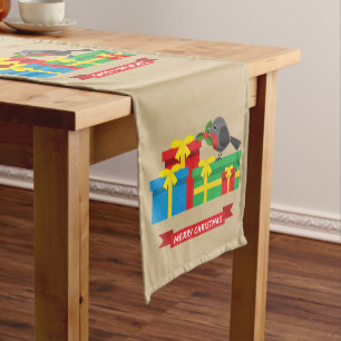 Chemin De Table Moyen Joli Robin Et Les Quatre Cadeaux Colorés
