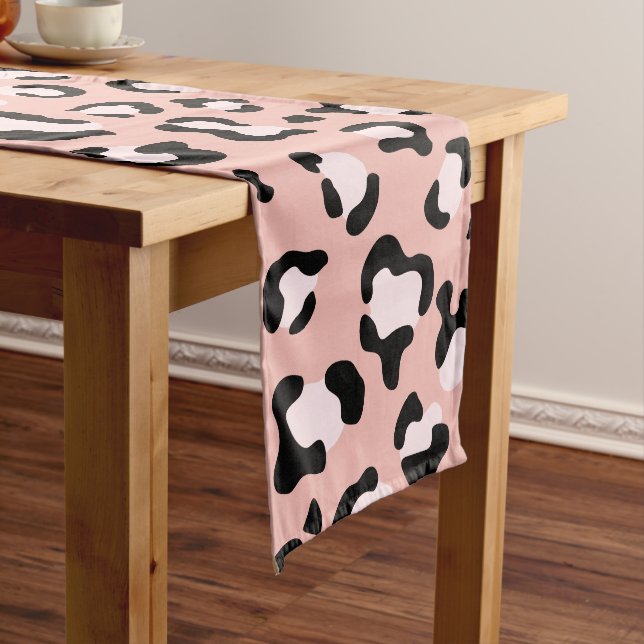 Chemin De Table Moyen Léopard Print, Léopard Spots, Rose Léopard (In Situ)