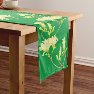Chemin De Table Moyen Magnolias jaunes sur un coureur de table