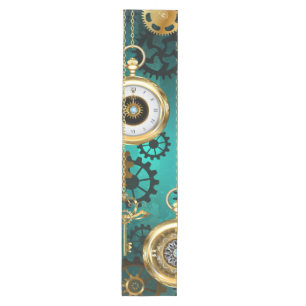 Chemin De Table Moyen Veille bijoux Steampunk sur un Arrière - plan vert