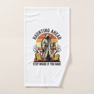 Chemise de cimetière effrayant avec faucheur de co