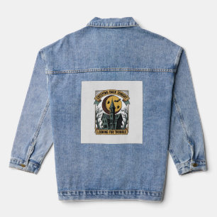 Chemise de maison hantée avec manoir effrayant gra