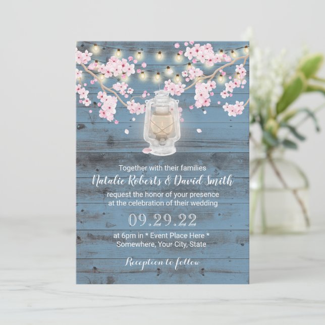 Cherry Blossom Lantern Dusty Blue Barn Wedding Einladung (Stehend Vorderseite)
