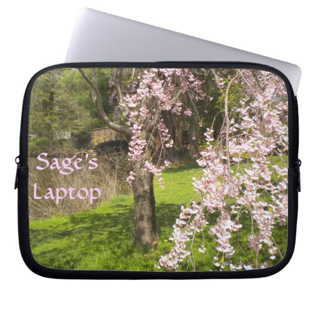 Cherry Blossom Pond Laptop Sleeve *personalisieren (Vorderseite)