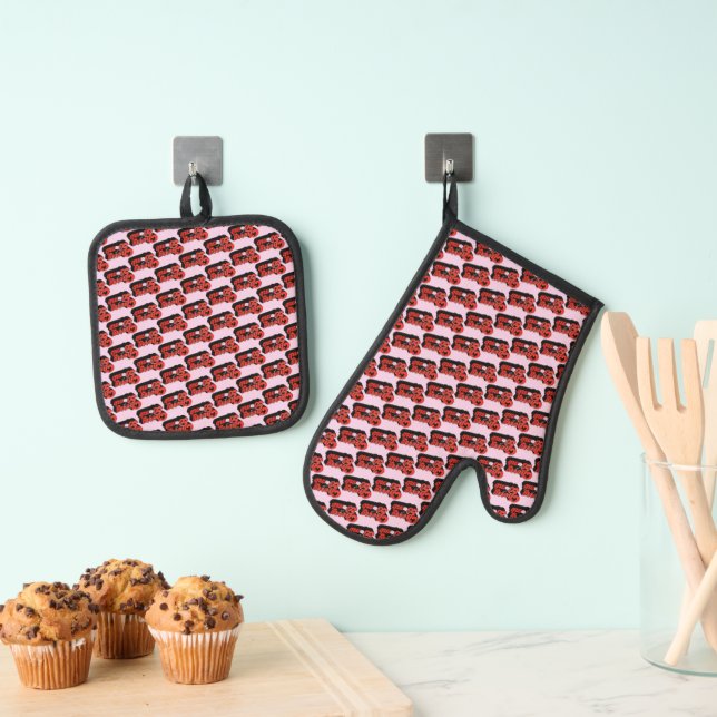 Cherry Bomb Oven Mitt & Pot Holder Set (Insitu (Hängend))