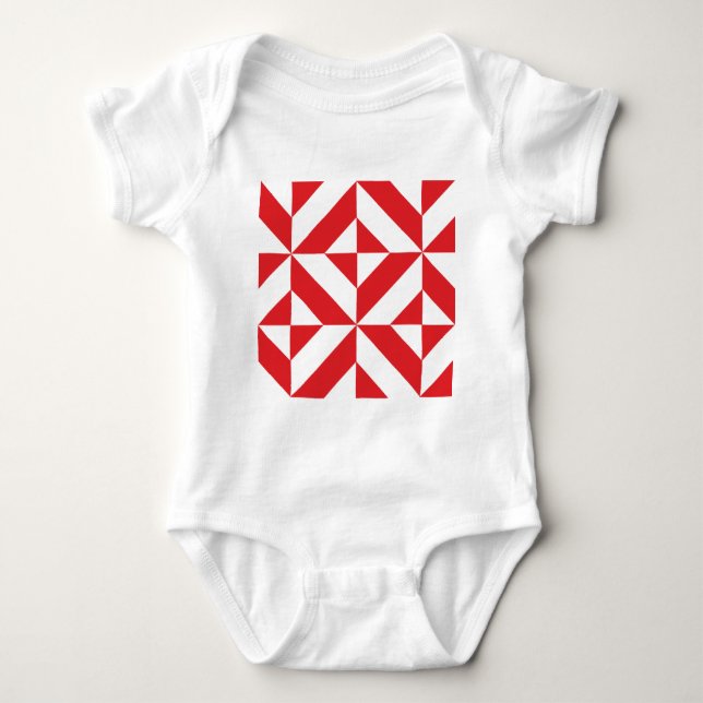 Cherry Red Geometric Deko Cube Pattern Baby Strampler (Vorderseite)