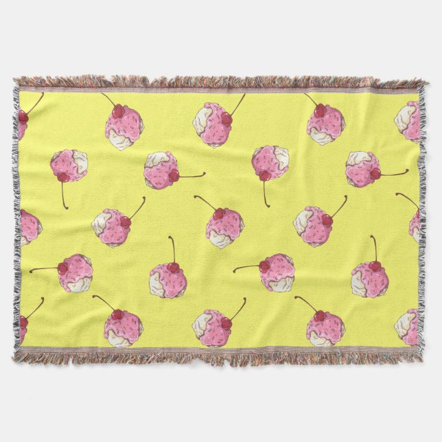 Cherry-Topped Ice Cream Muster Decke (Vorderseite)