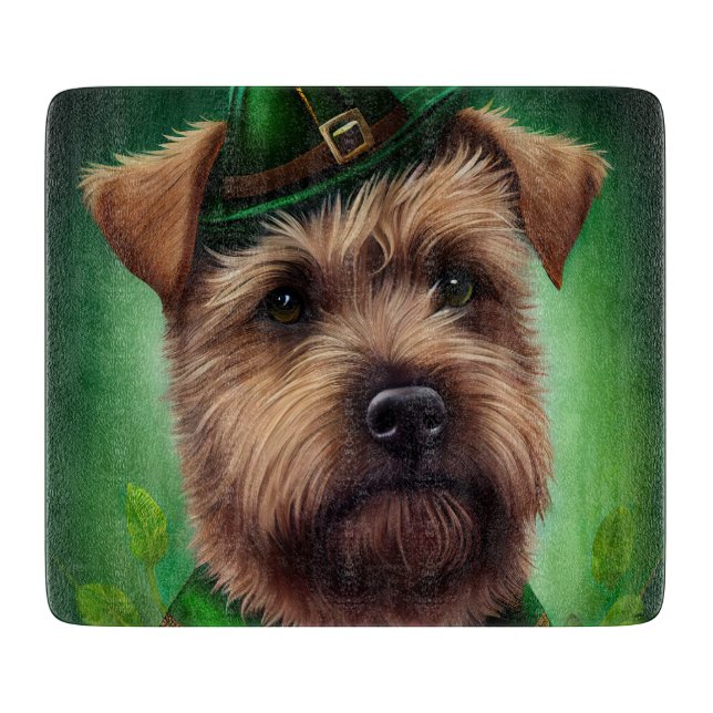 Chesapeake Bay Terrier in St Patrick's Day Dress Schneidebrett (Vorderseite)
