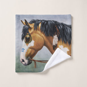 Cheval de guerre amérindien Buckskin Pinto