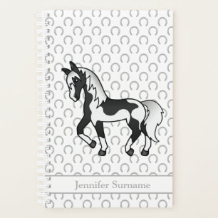 Cheval de Trotting Pinto Noir Dessin Animé & Texte