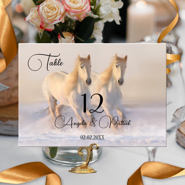 Chevaux Mariage d'hiver Numéro de table Carte (Wedding table number card featuring two horses running in the snow)