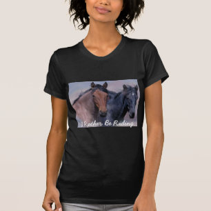 Chevaux sauvages et T-shirt merveilleux de dames