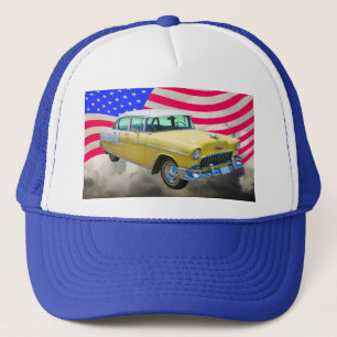 Chevrolet-Bel Air 1955 mit amerikanischer Flagge Truckerkappe