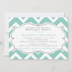 Chevron blanc et bleu moderne Invitation d'anniver